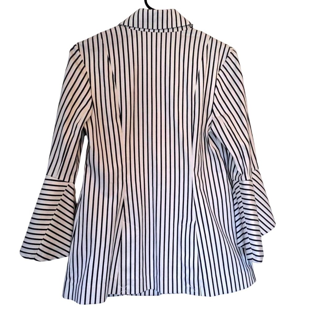 Cabi Striped Bell Sleeve Blazer Jacket Black White Horse Print Lined Size 4 - Picture 3 of 14